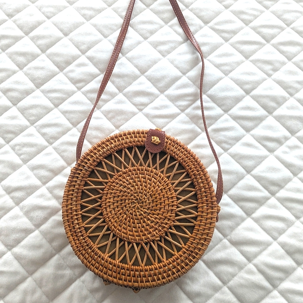 ENMAIN Round Rattan Bag Women Straw Bag Handwoven Beach Bohemian Shoulder Purse
